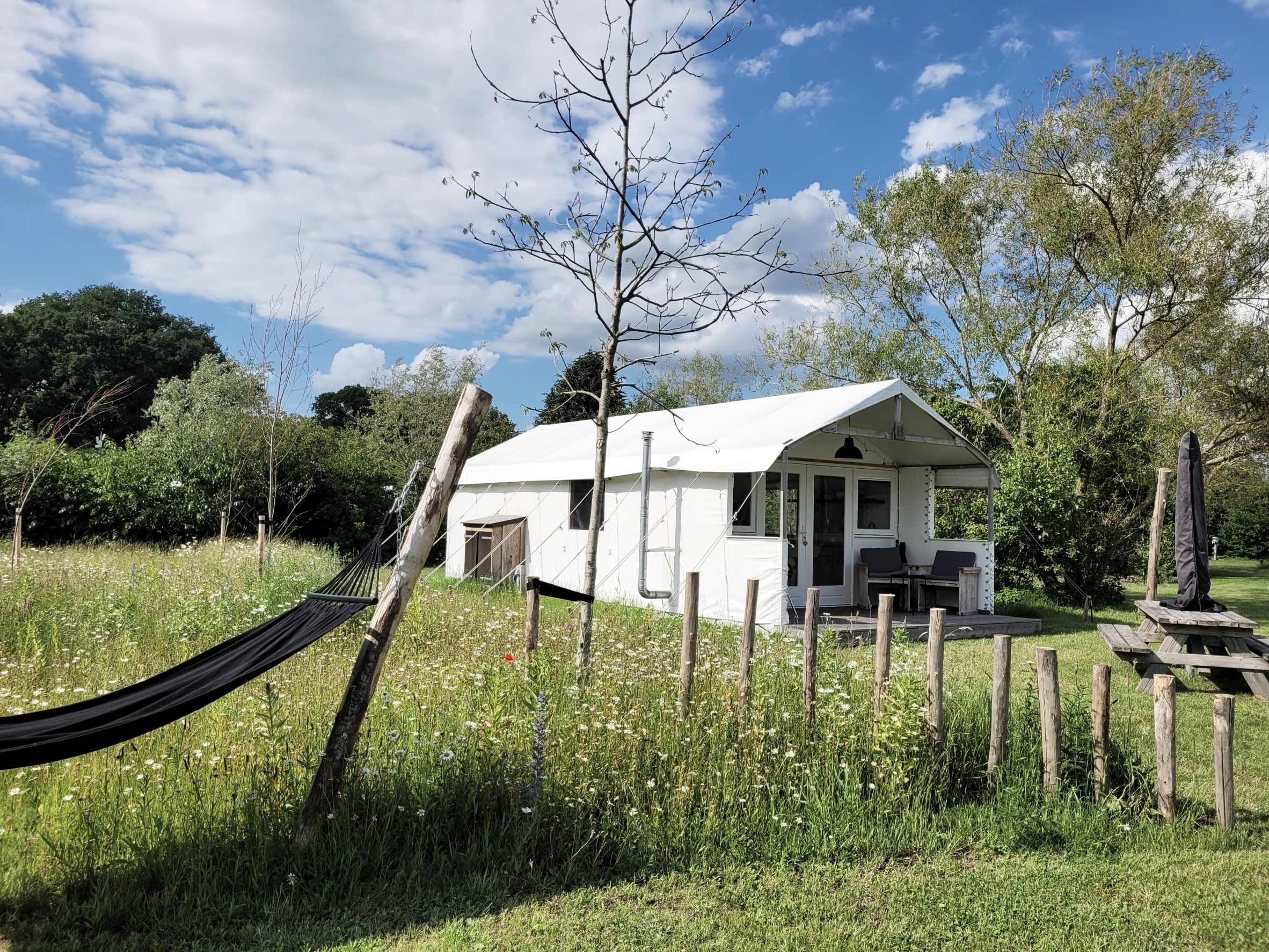 4-persoons Glamping tent op bosrijke camping in Ruurlo 4-persoons Glamping tent op bosrijke camping in Ruurlo