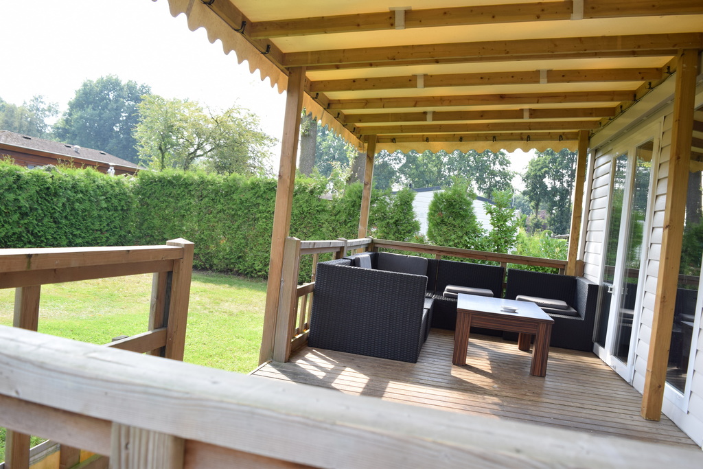 Heerlijk 6-persoons chalet op park in Voorthuizen Heerlijk 6-persoons chalet op park in Voorthuizen