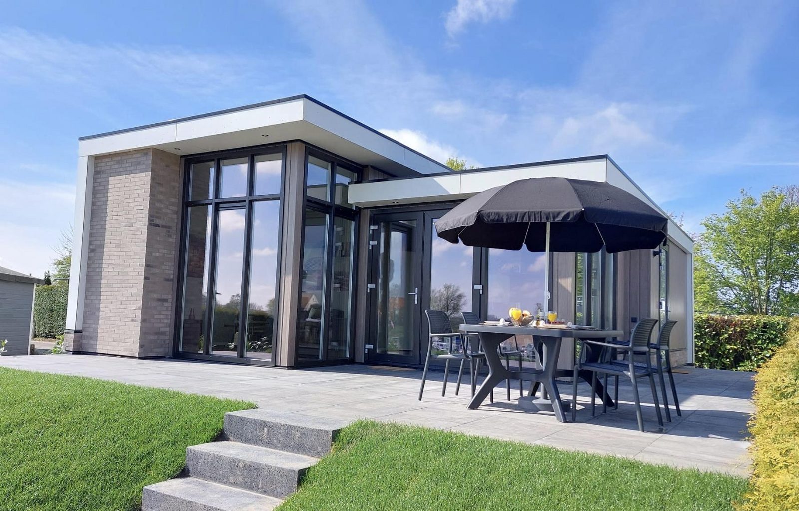 Moderne vakantiewoning voor 4 personen op de Rhederlaagse Meren met Sauna in Nederland