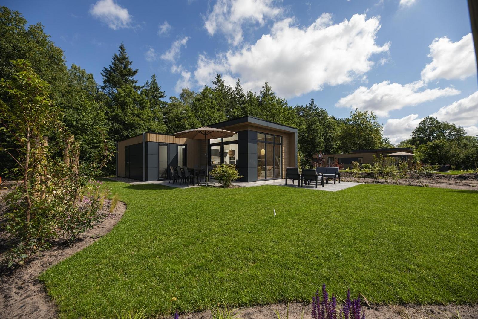 Essenburgh Deluxe met Hottub - 6 personen in Nederland