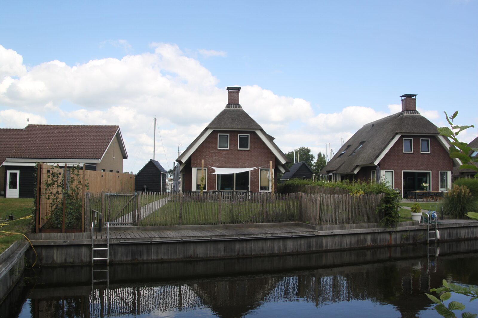 10-persoons vakantievilla op recreatiepark Idskenhuizen 10-persoons vakantievilla op recreatiepark Idskenhuizen