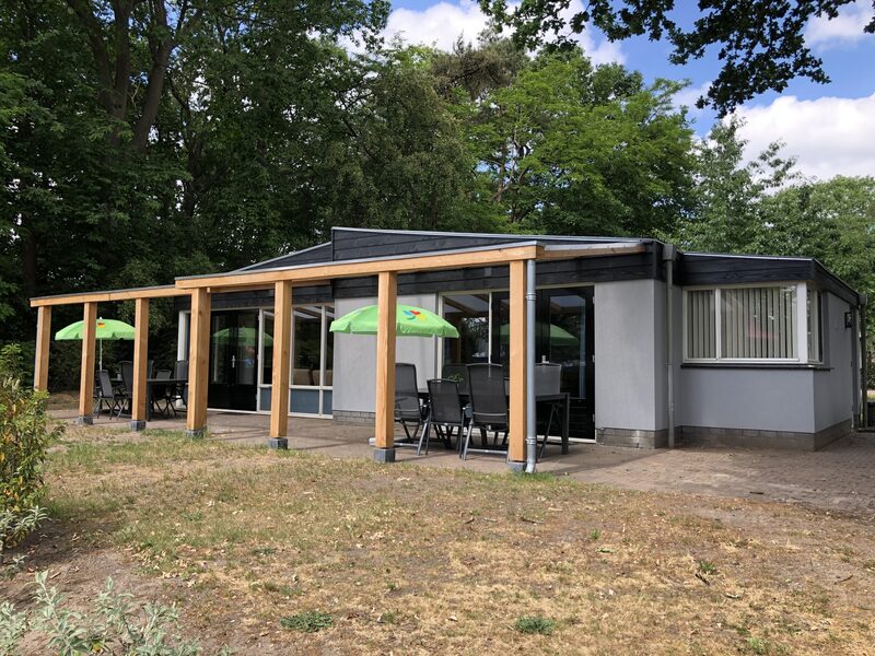 Bungalow voor 12 personen op vakantiepark in Voorthuizen Bungalow voor 12 personen op vakantiepark in Voorthuizen