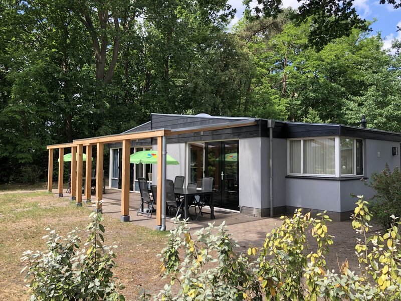 Bungalow voor 12 personen op vakantiepark in Voorthuizen Bungalow voor 12 personen op vakantiepark in Voorthuizen
