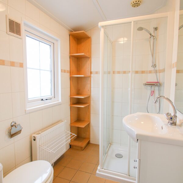 Heerlijk chalet voor 4 personen op De Veldkamp in Epe Heerlijk chalet voor 4 personen op De Veldkamp in Epe