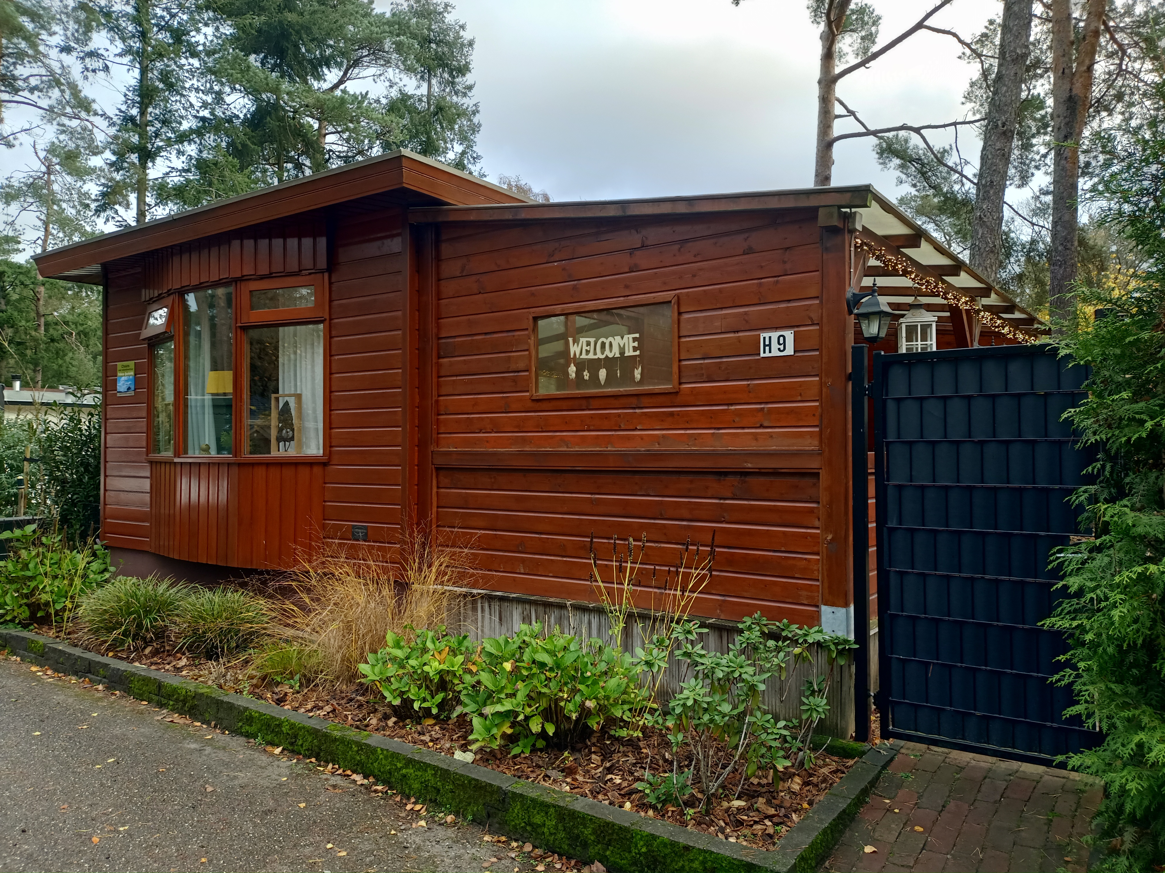 Vakantiehuisje in Doornspijk op Bospark met veranda en omheinde tuin