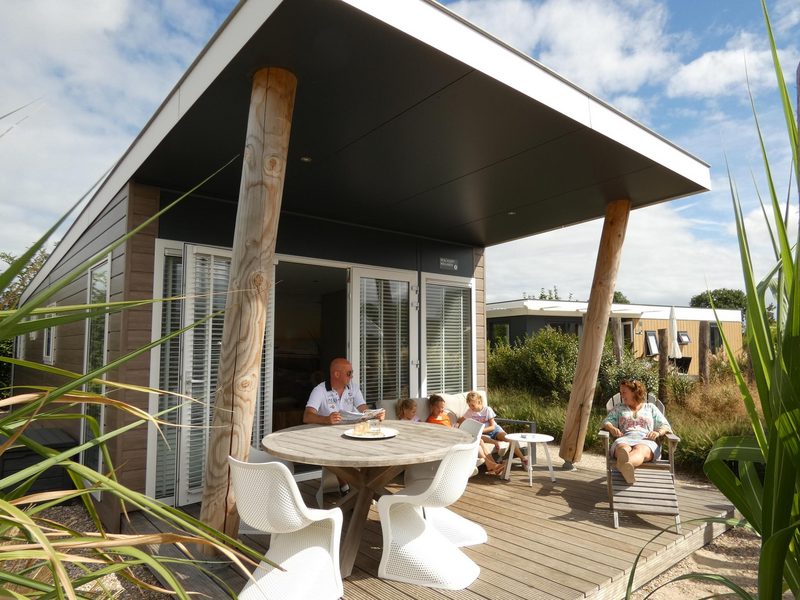 Zonneweelde Beach Loft met Wellness in Nederland
