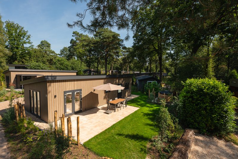 Loevestein met Hottub - 4 personen in Nederland