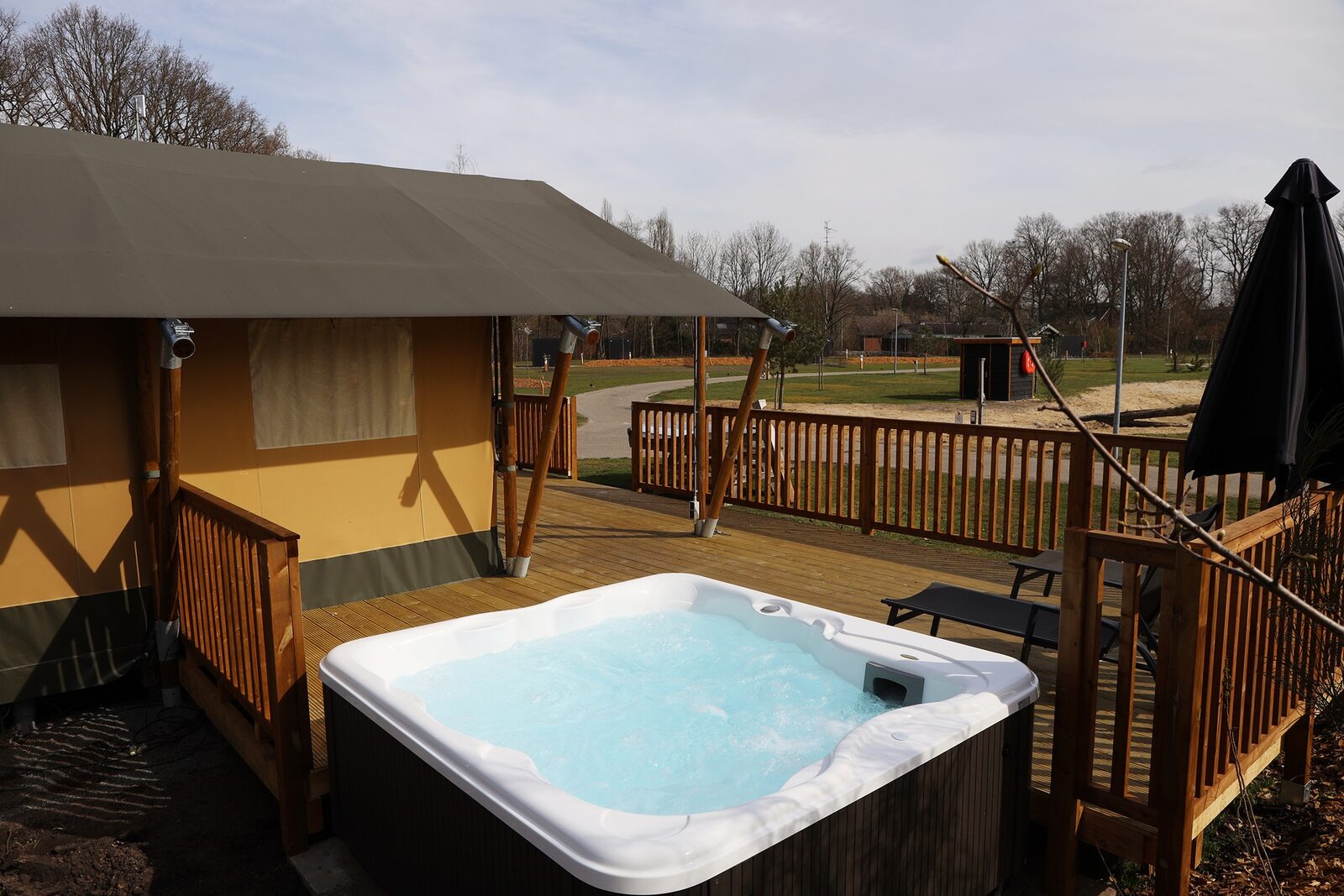 Luxe wellness safaritent vlak bij de holterberg - 6 personen - Nieuw Heeten