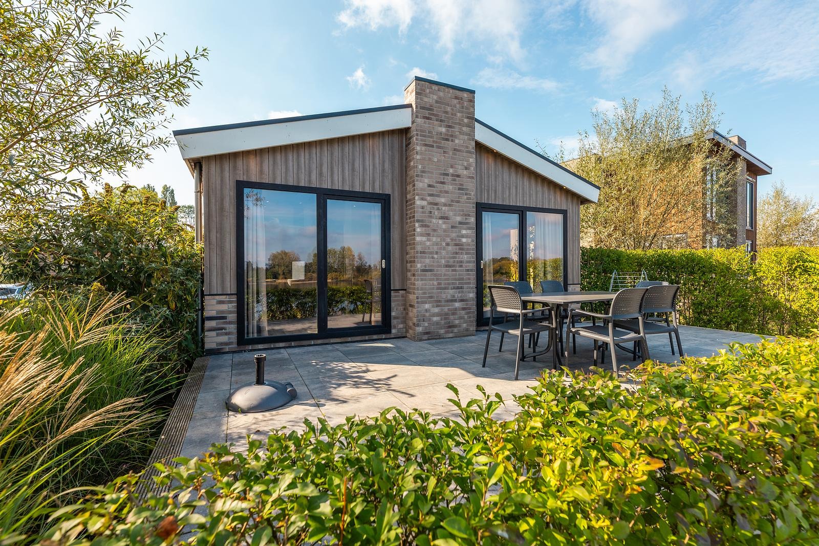 Chalet aan het water gelegen 6 - persoons - Kerkdriel