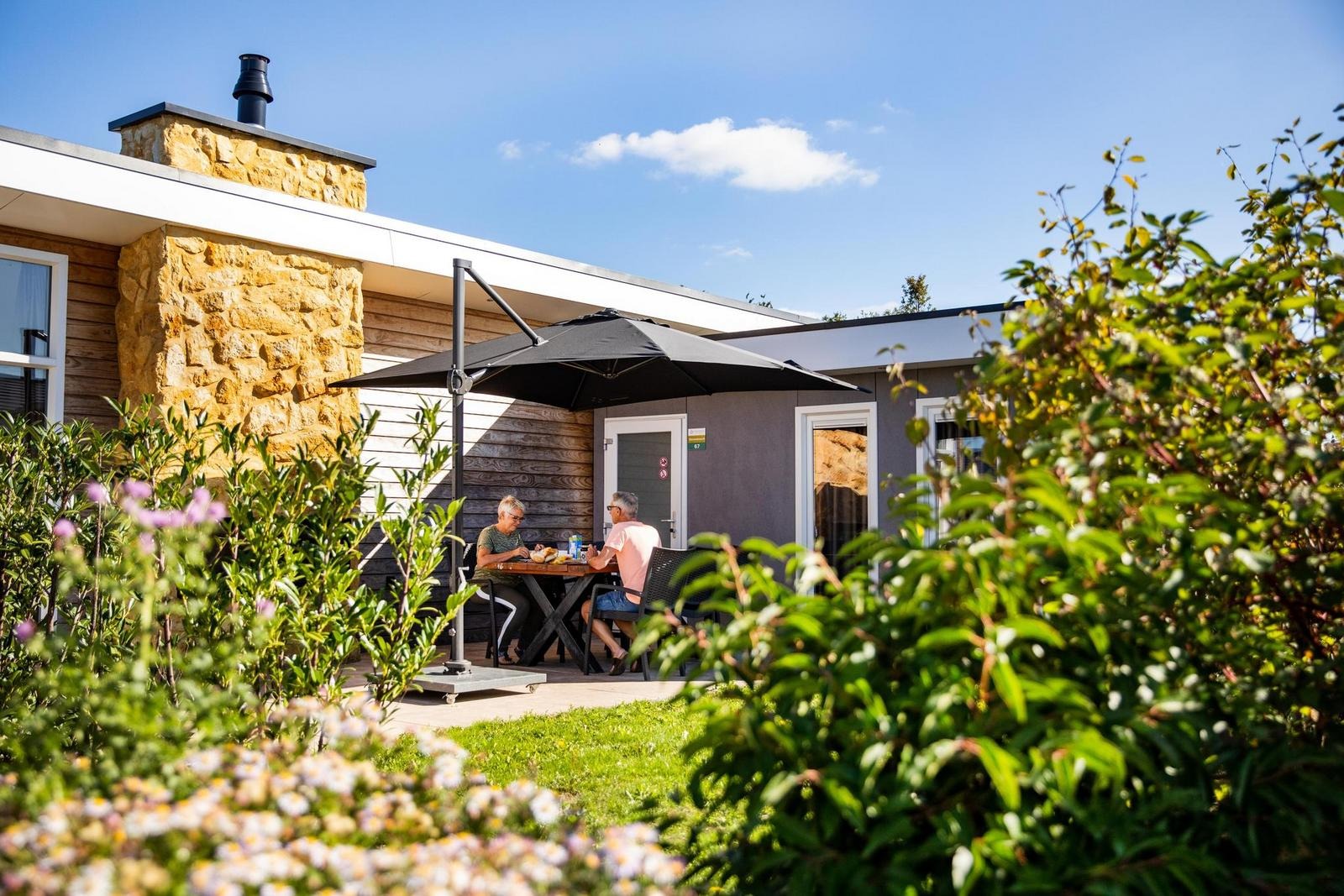 Vakantiehuis Ravenbosch Royaal met bubbelbad, sfeerhaard en tuinhuis - 5 persoons in Nederland