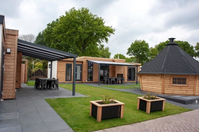 Luxe 18-persoons arrangement Villawijk op park in Voorthuizen Luxe 18-persoons arrangement Villawijk op park in Voorthuizen